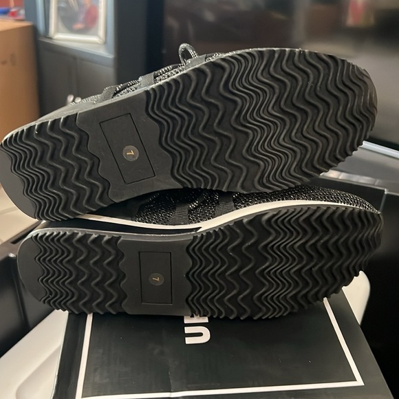 NEW Urban Sport Mara Sneakers Size 7 - Picture 5 of 5